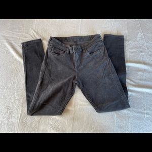 Kut from the Kloth women’s size 6 Mia toothpick skinny cord- dark gray